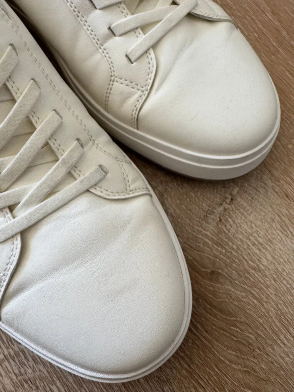 Aldo White Low-Top Sneakers in Size 10